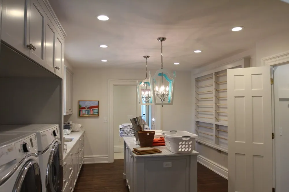 Expert electrical repair service in ,  - Davis & Green Services