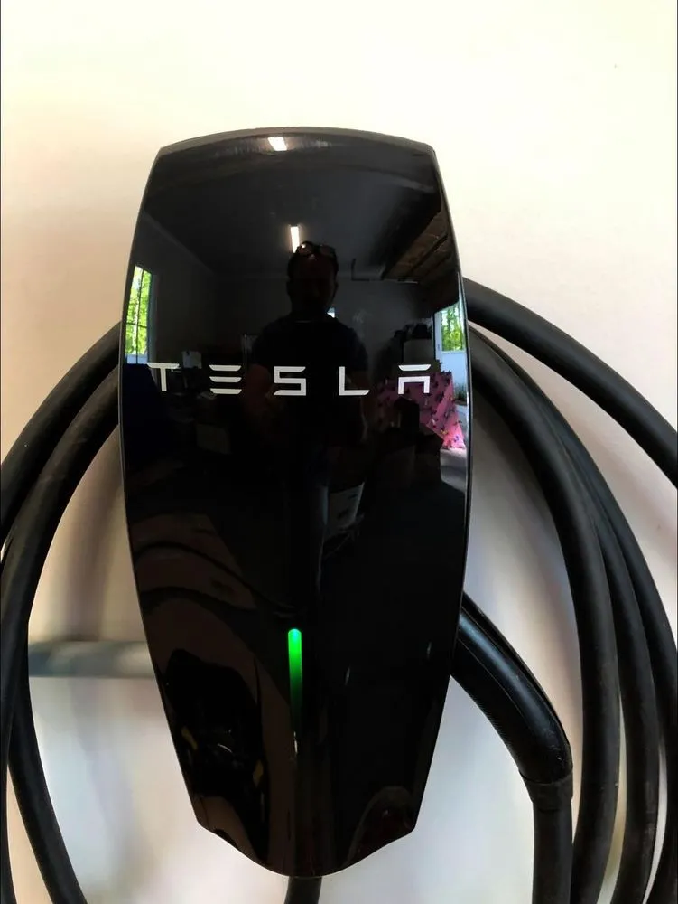 Slide of Davis Electrical