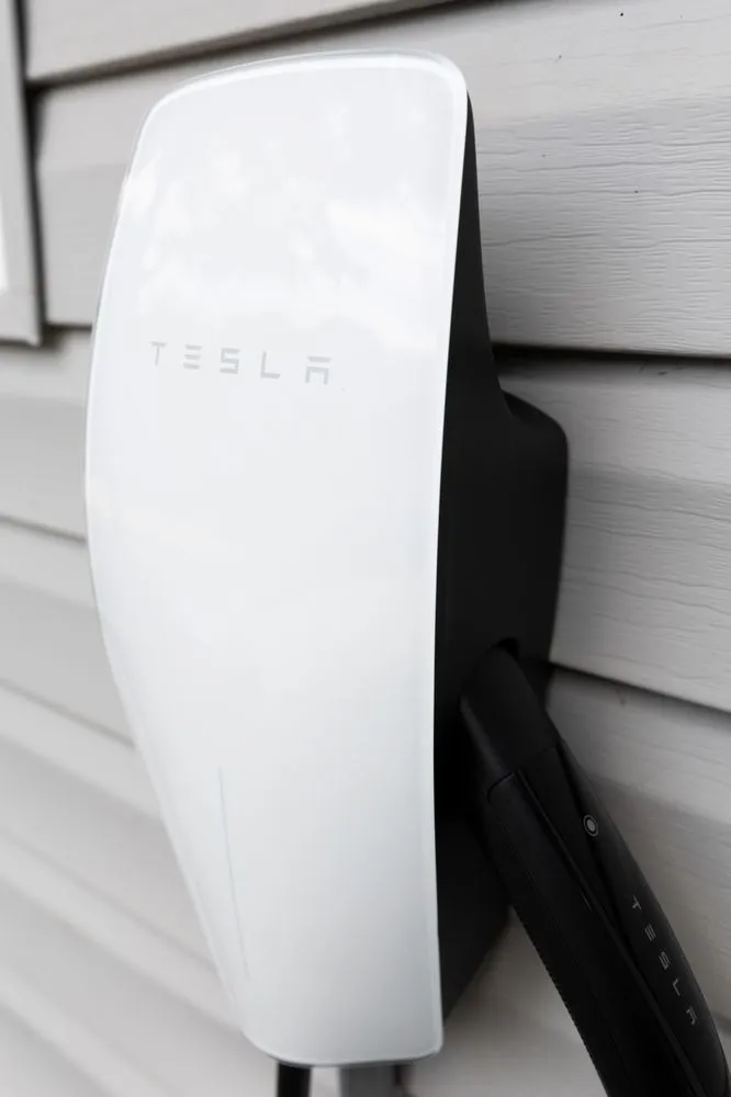 Slide of Davis Ford Electrical