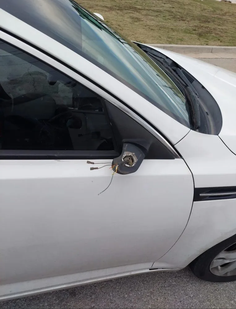 Slide of Davis H Elliot Co