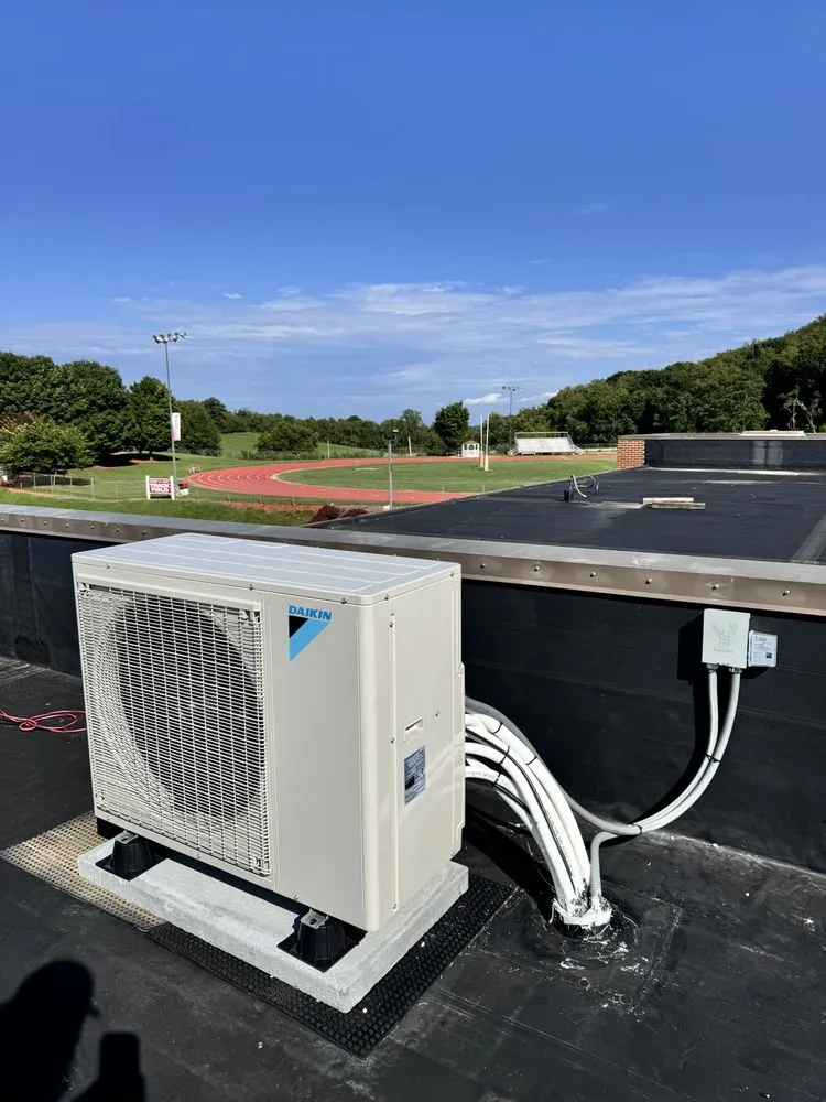 Professional electrician providing electrical repair in , 