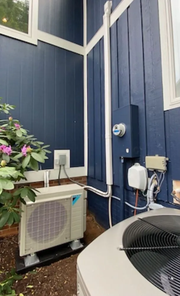 Slide of Davis Heating, Cooling, Plumbing & Electric