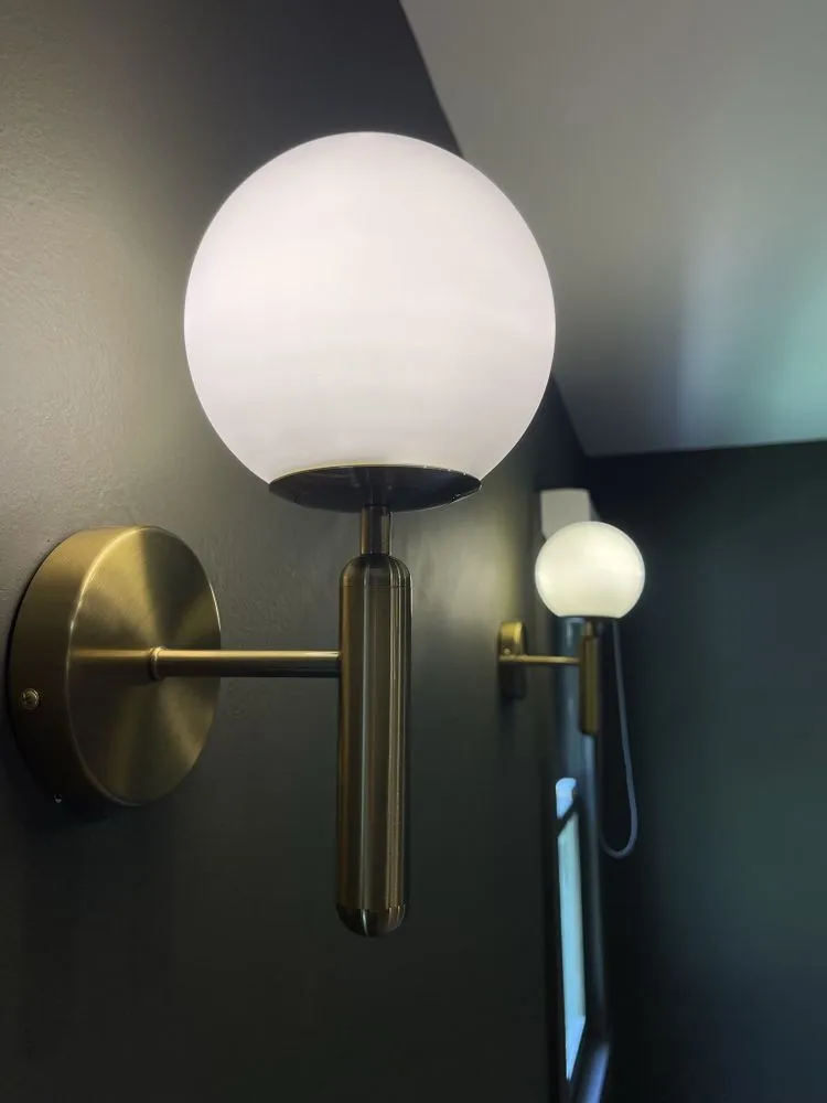 Professional lighting installation in San Fernando Valley, CA by Dawg Sparky