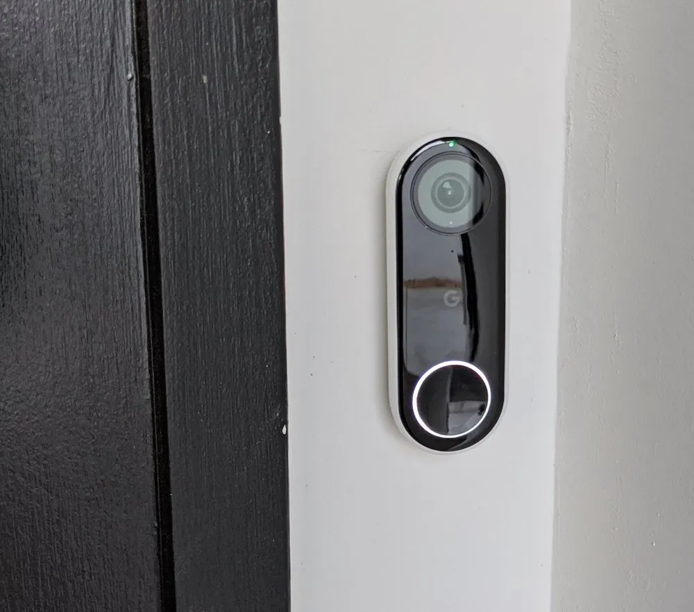 Expert outlet and switch repair experts serving , - Daylight Electric