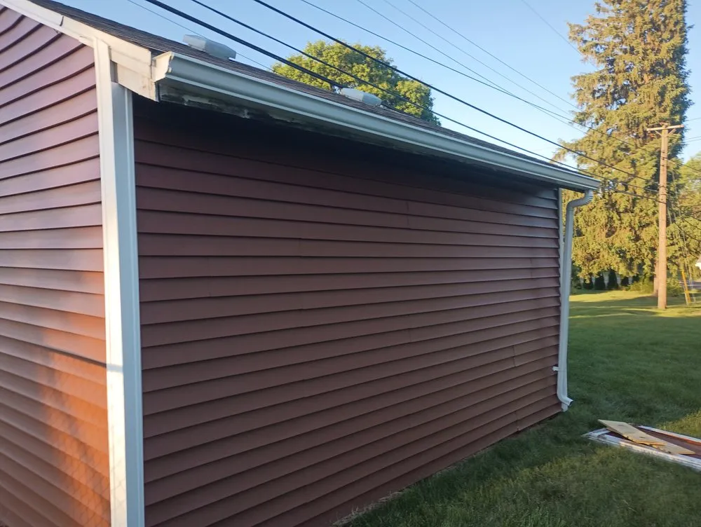 Slide of Dayton Strong Construction