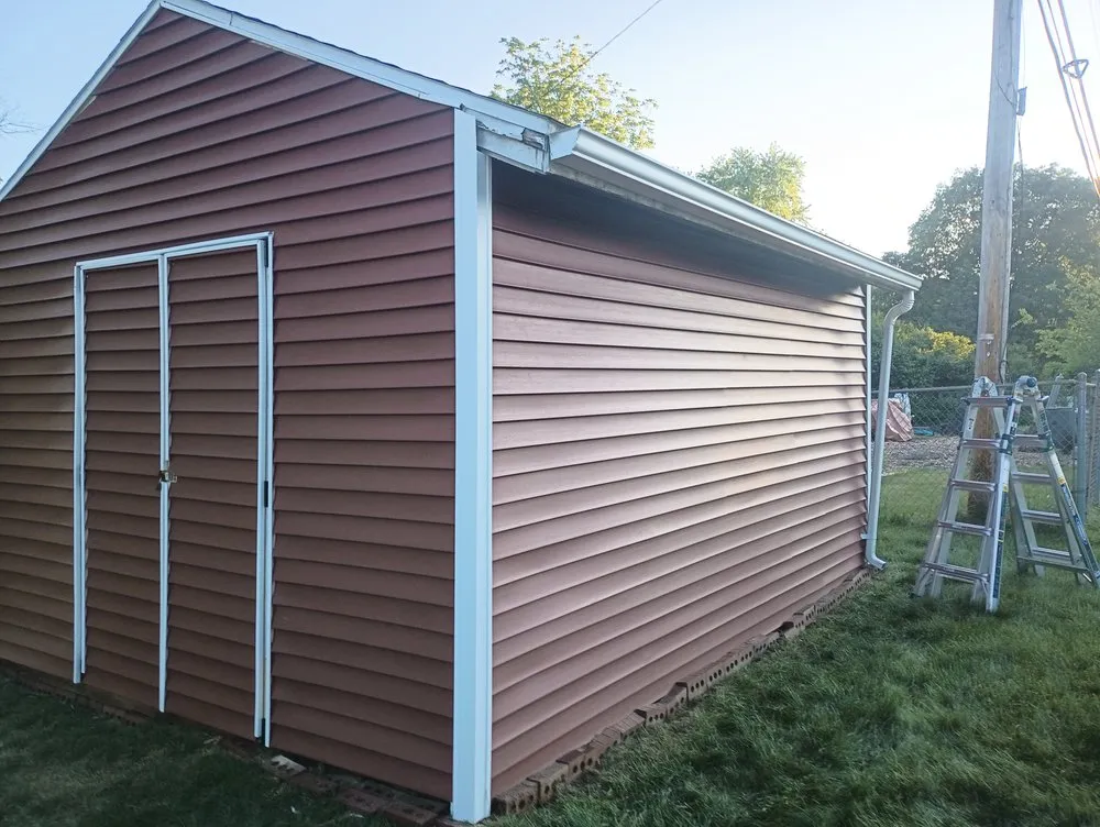 Slide of Dayton Strong Construction