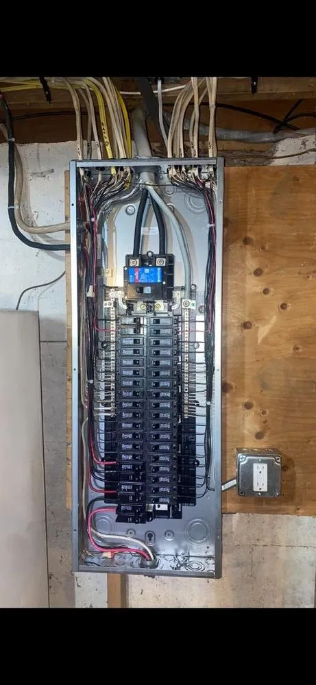 Slide of D.B. Lunt Electrical Contractors