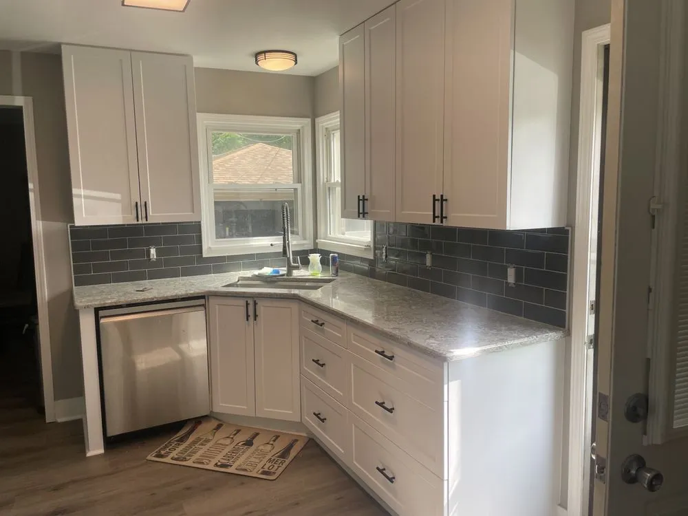 Slide of D&B Painting And Maintenance