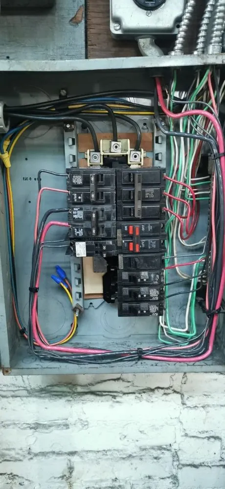 Slide of DC Quantum electrical services