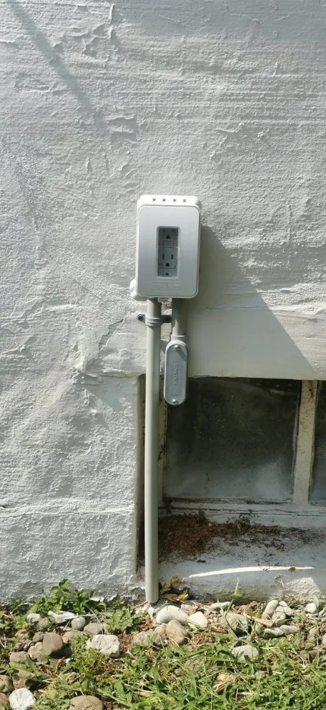 Slide of DC Quantum electrical services