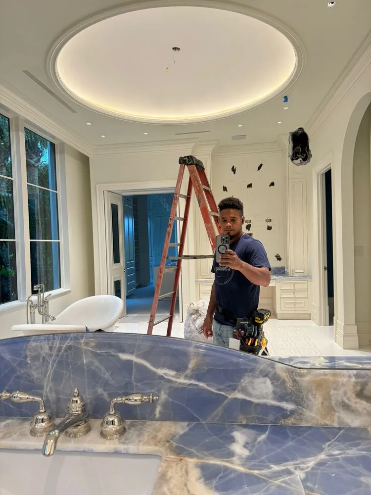 Slide of DCM Electrical & Hvac Mantenance Service