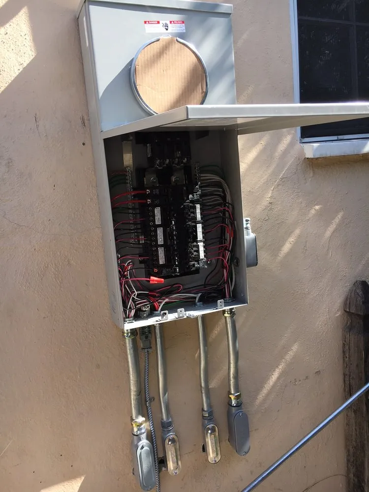 Slide of D&D Electrical Services