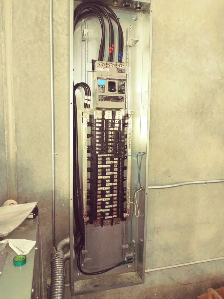 Slide of D&D Electrical Installation