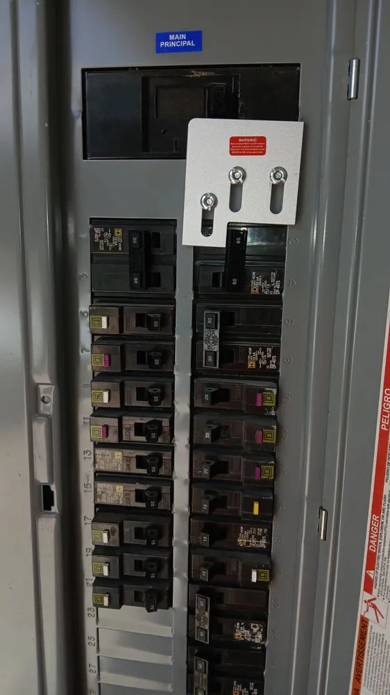 Slide of D&D Electrical Installation