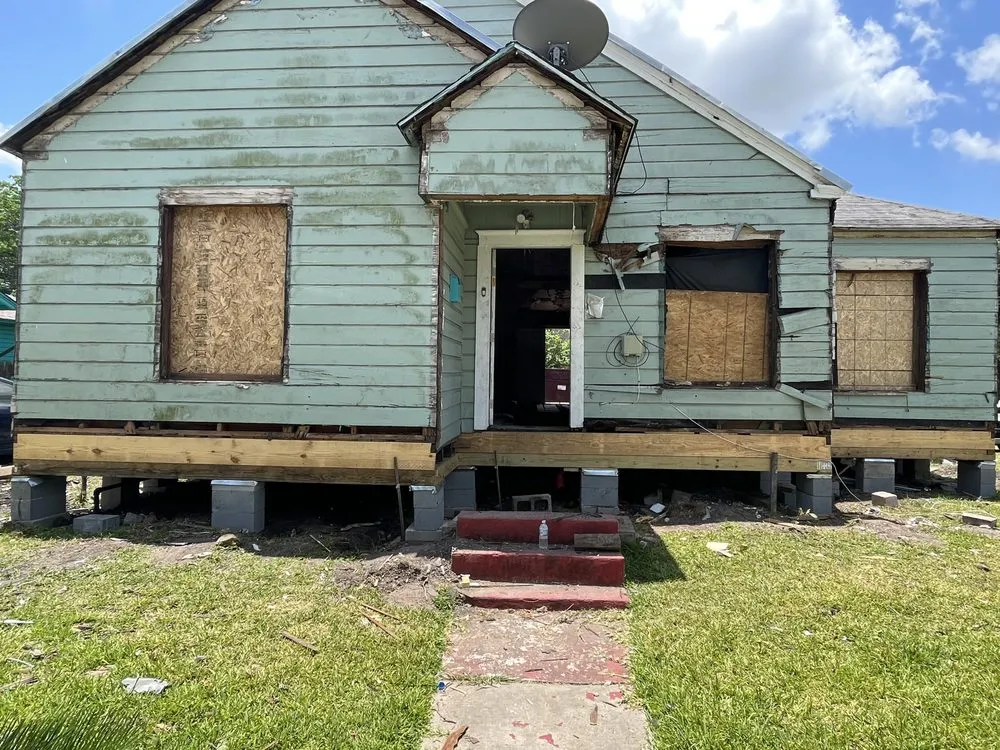 Slide of DDS Contractors