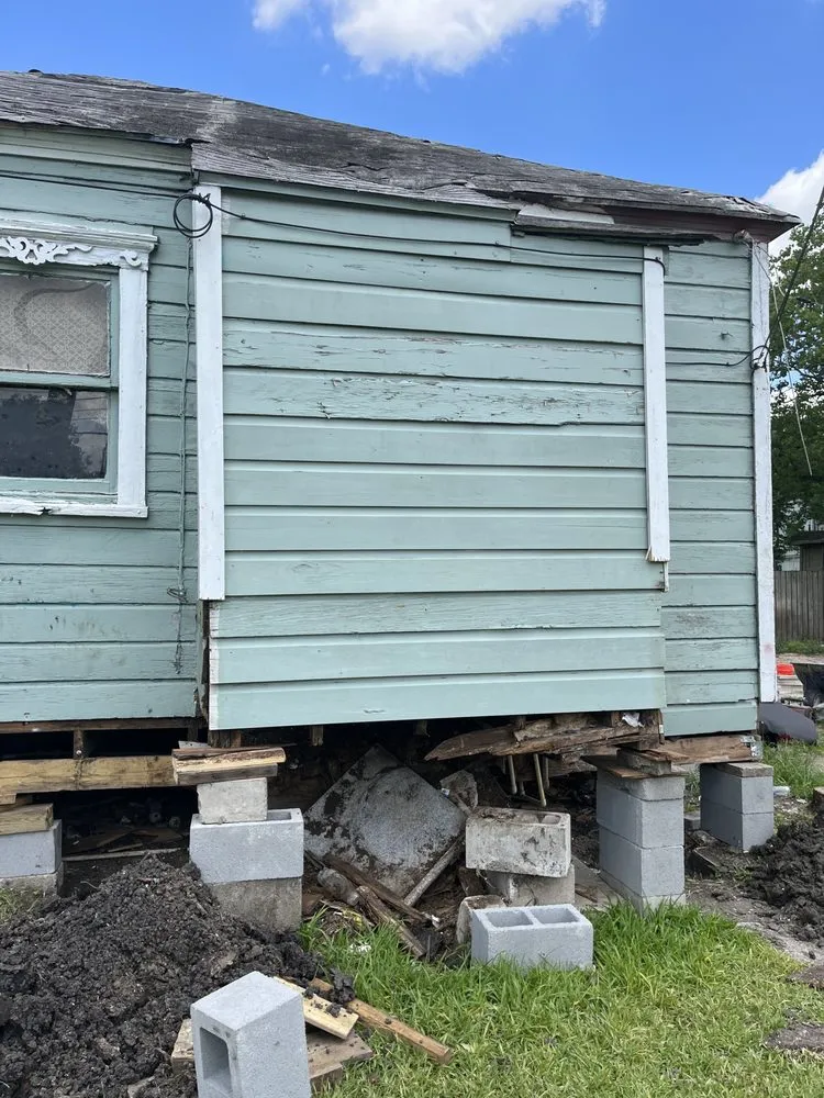 Slide of DDS Contractors