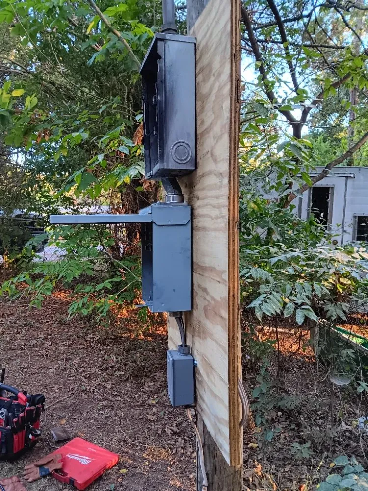 Slide of De Franco Electric