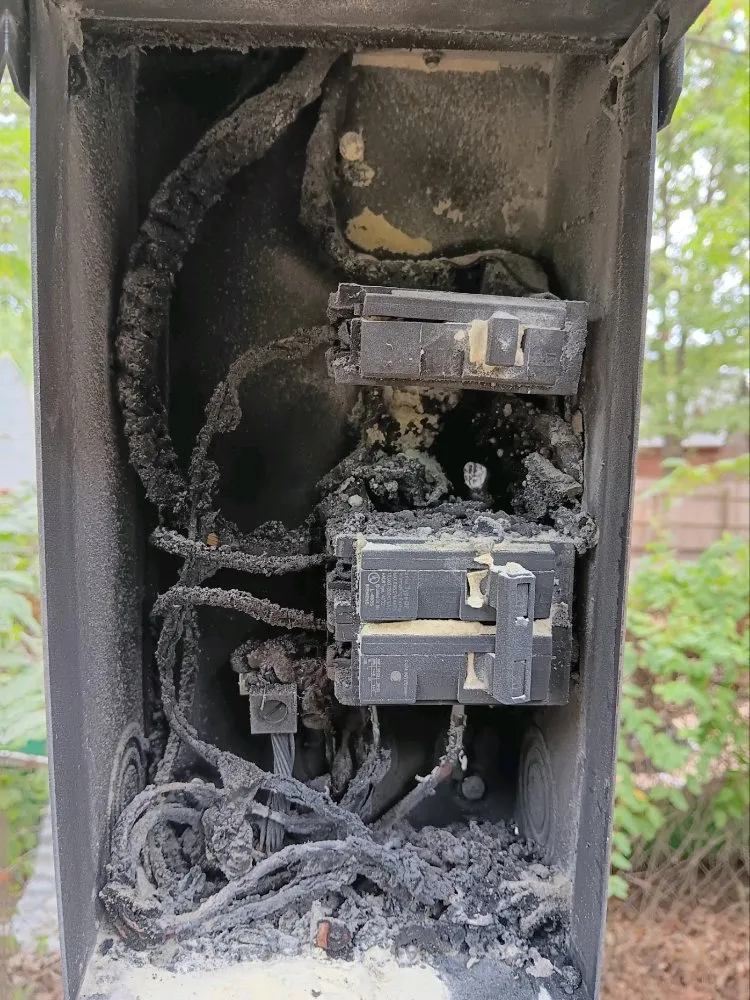 Slide of De Franco Electric