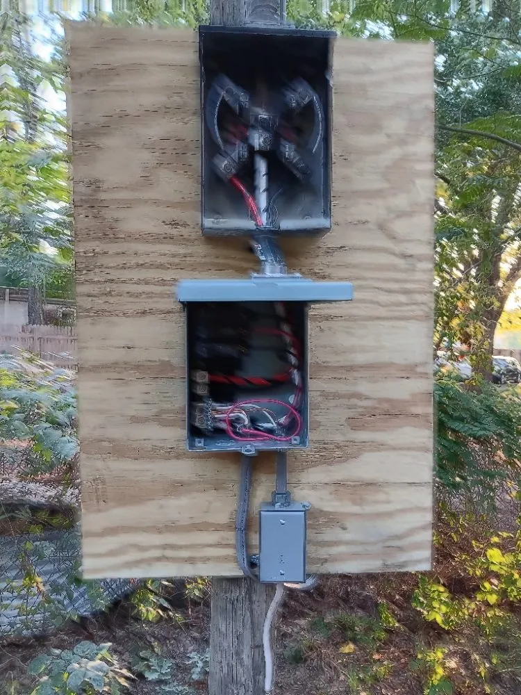 Slide of De Franco Electric