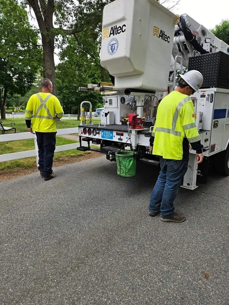 Slide of Deao Electric