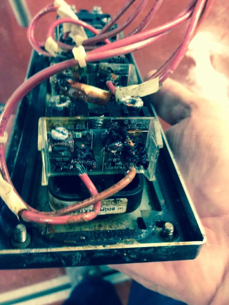 Certified electrician providing electrical repair in Latonia, KY - Deckard Electric