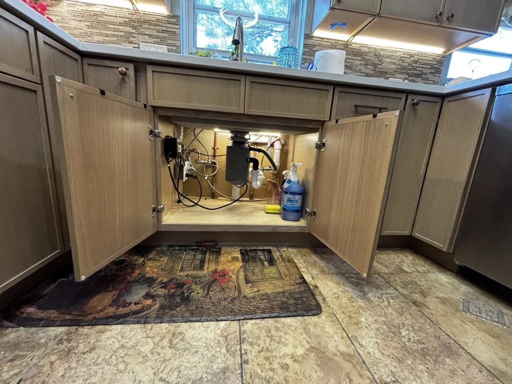 Expert circuit breaker repair service in ,  - Dedicated Technology and Electrical