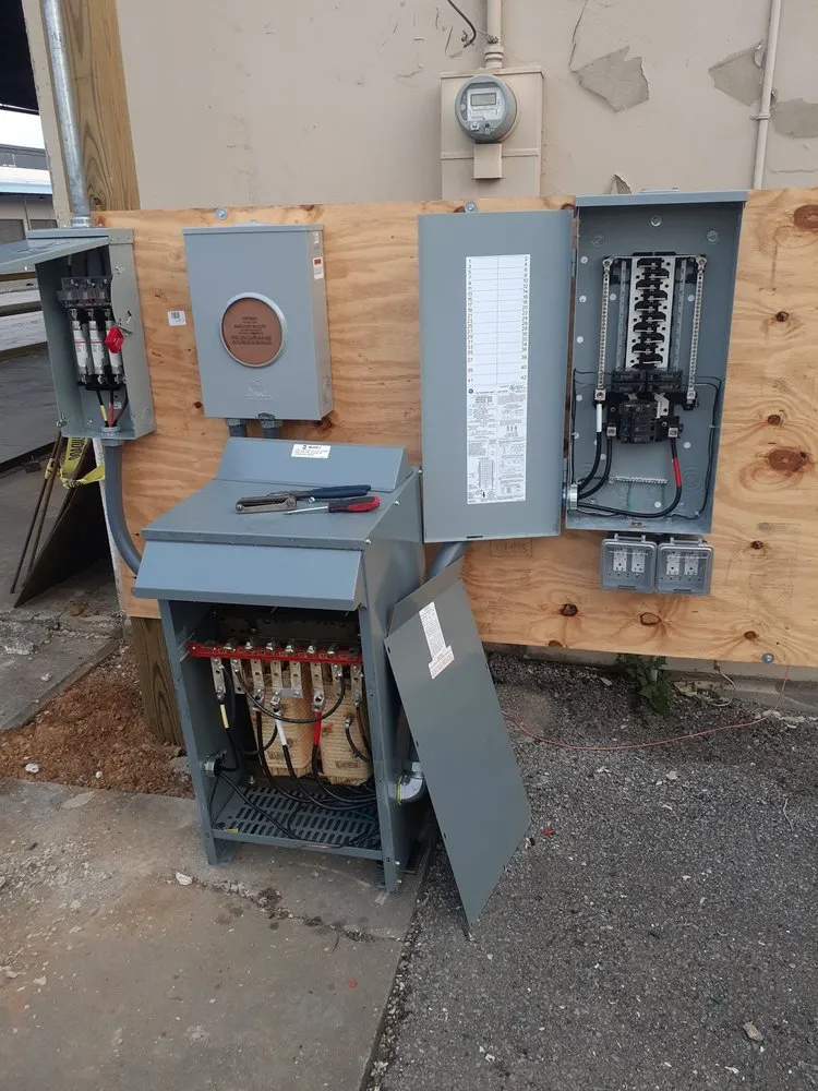 Slide of Dee Ts Bright Electric