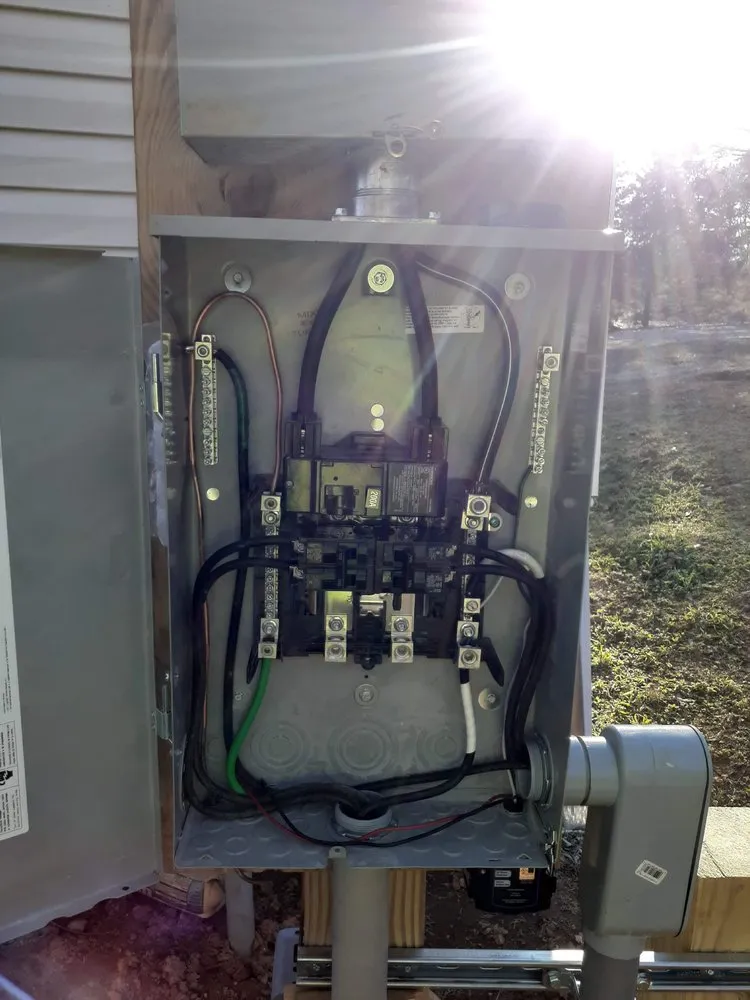 Slide of Dee Ts Bright Electric