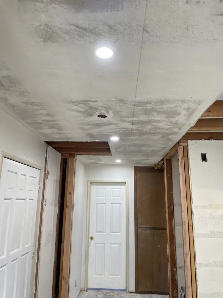 Slide of Degante Electric