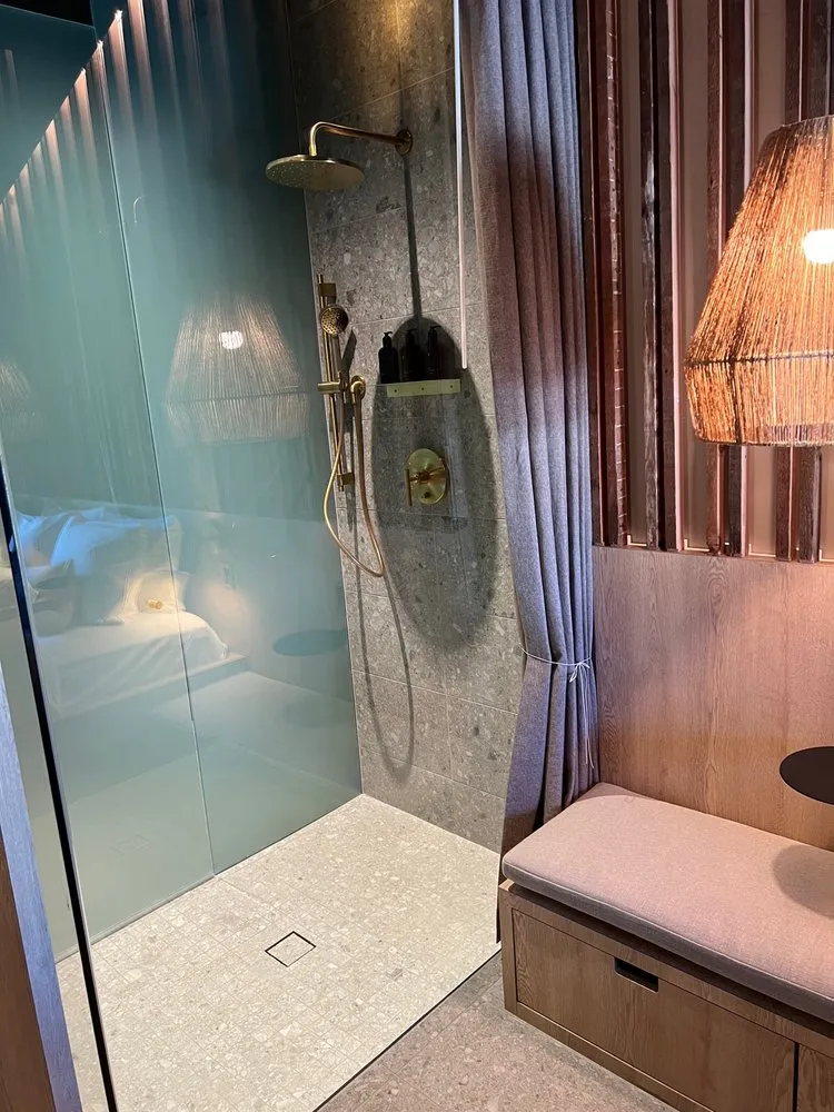 Slide of Deinhard Electric