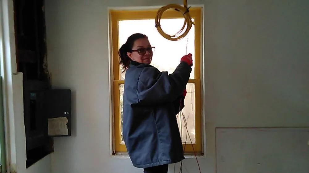 Slide of Dejan Electric