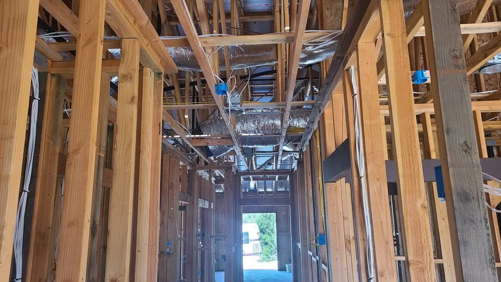 Slide of Dejan Electric