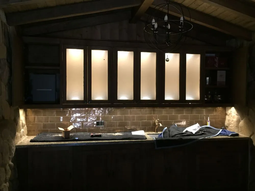 Slide of Del Toro Electric