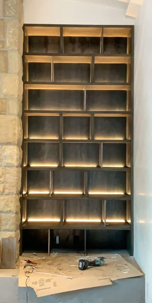 Slide of Del Toro Electric