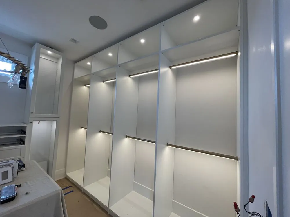 Slide of Del Vecchio Electric