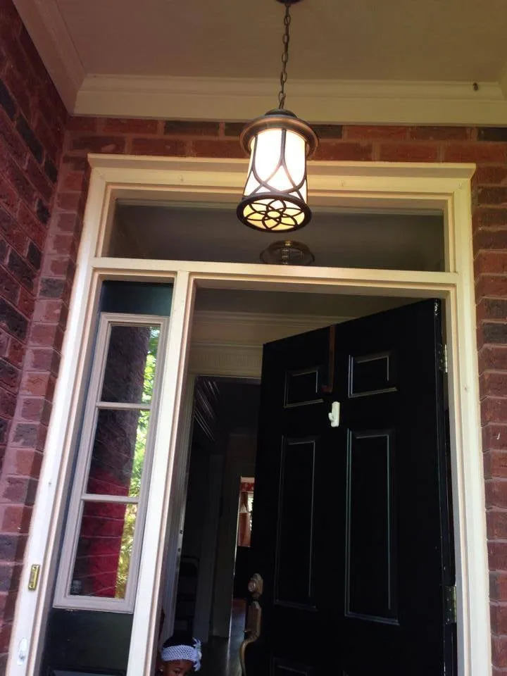 Certified electrician providing circuit breaker repair in ,