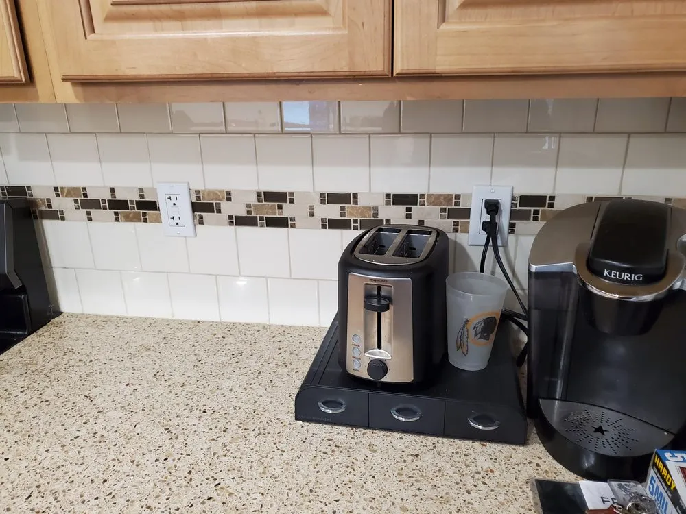 Slide of Delcollo Electric