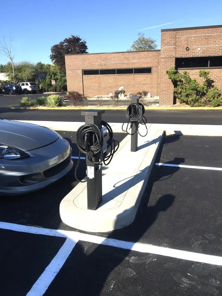 Slide of DelCore Electric