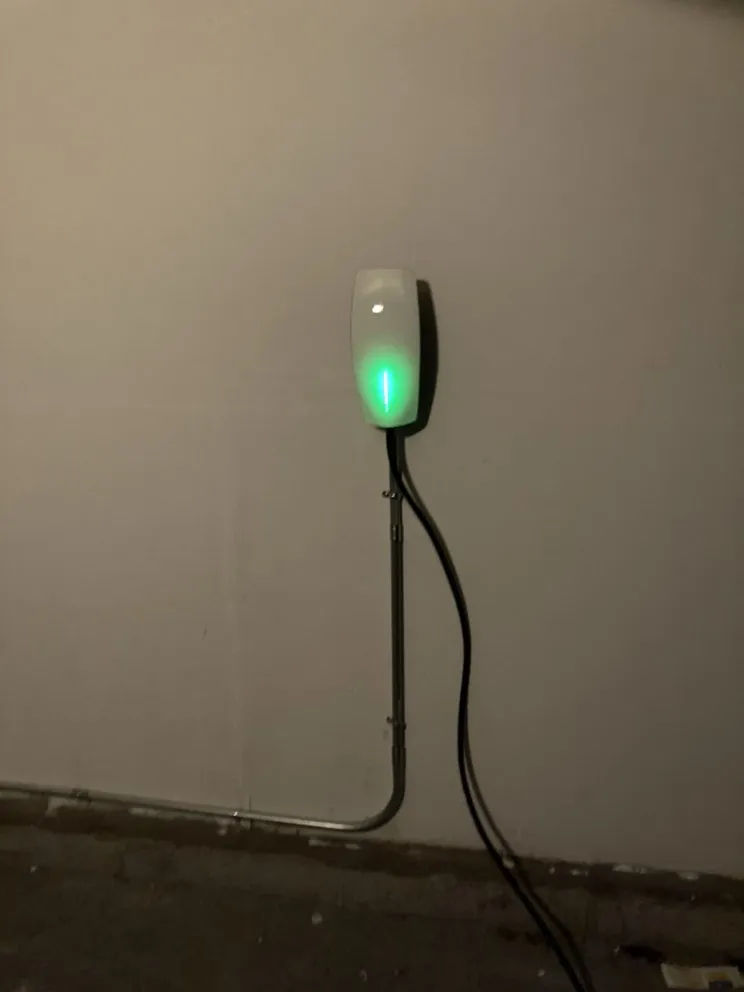 Slide of DelCore Electric