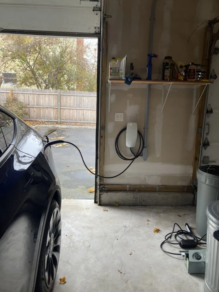 Slide of DelCore Electric