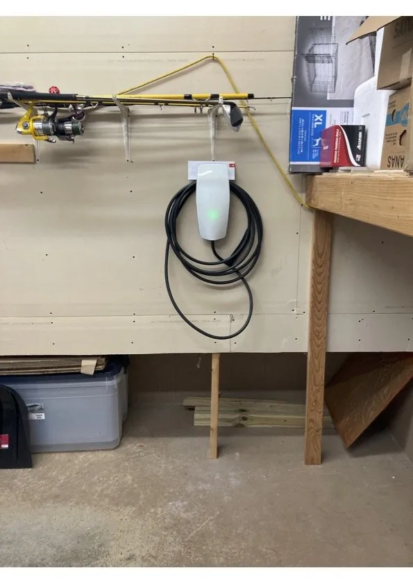 Slide of DelCore Electric