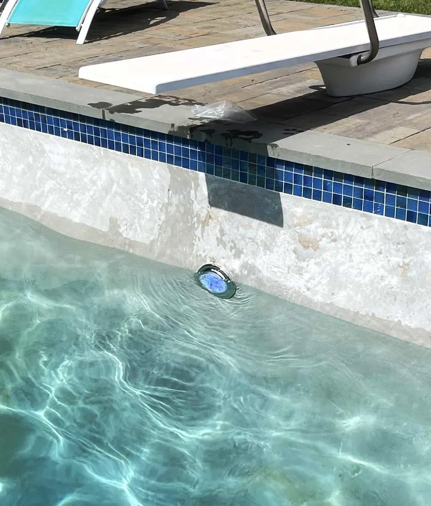 Emergency electrician providing electrical repair in ,