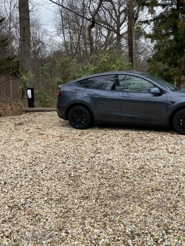 Slide of DelCore Electric