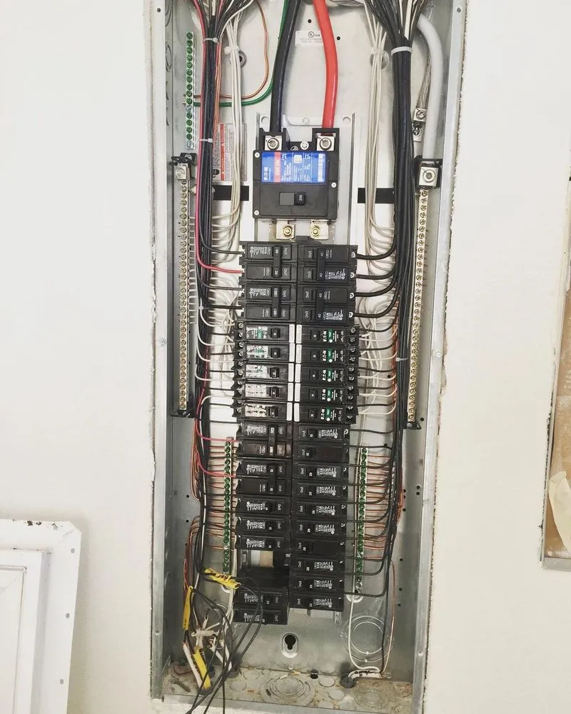 Slide of Delhi Licensed Electrician