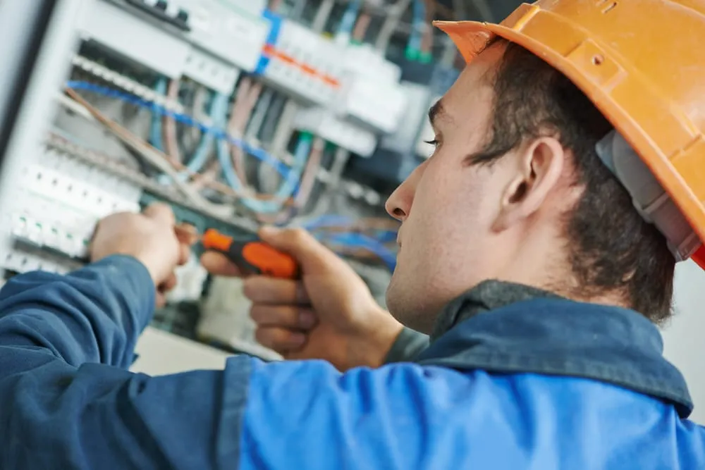 Licensed circuit breaker repair service in Sunset Park, NY - Delrosario Electric