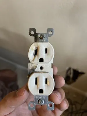 Delta Power Systems Logo