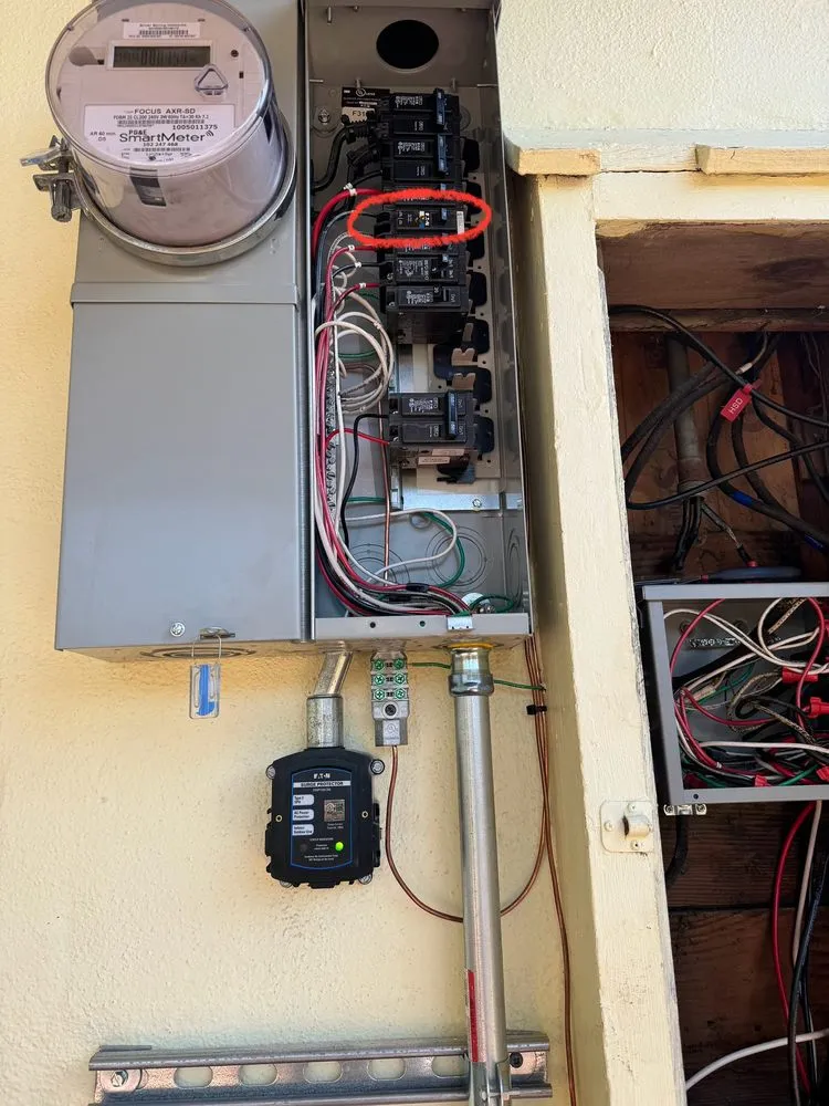 Slide of Delta Wye Electrical Services