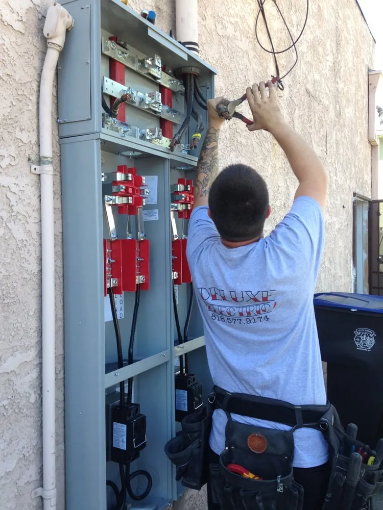 Slide of Deluxe Electric