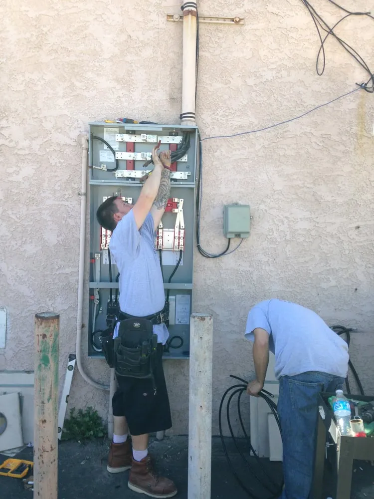 Slide of Deluxe Electric