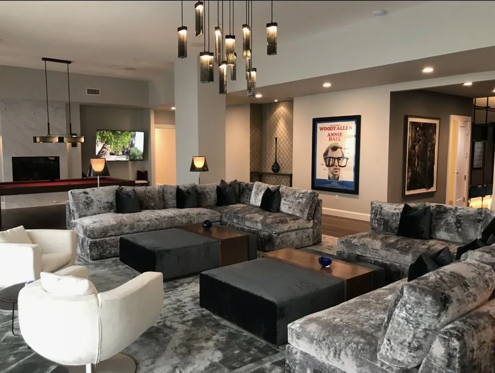 Slide of Deluxe Electric Construction